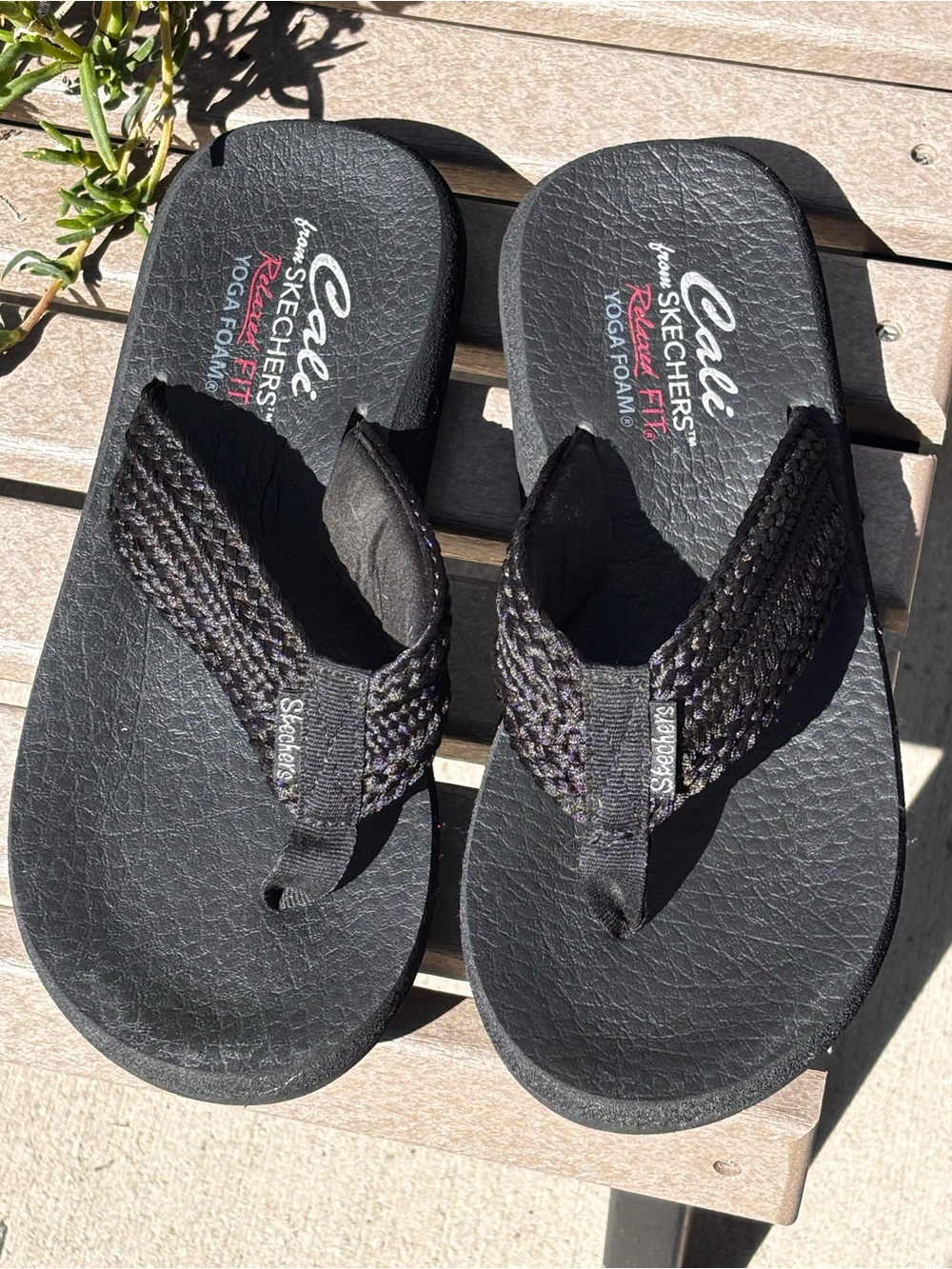Skechers Black Women’s Flip-Flop Sandals yoga foam